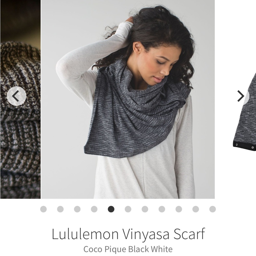 Lululemon Vinyasa Scarf in Black and White